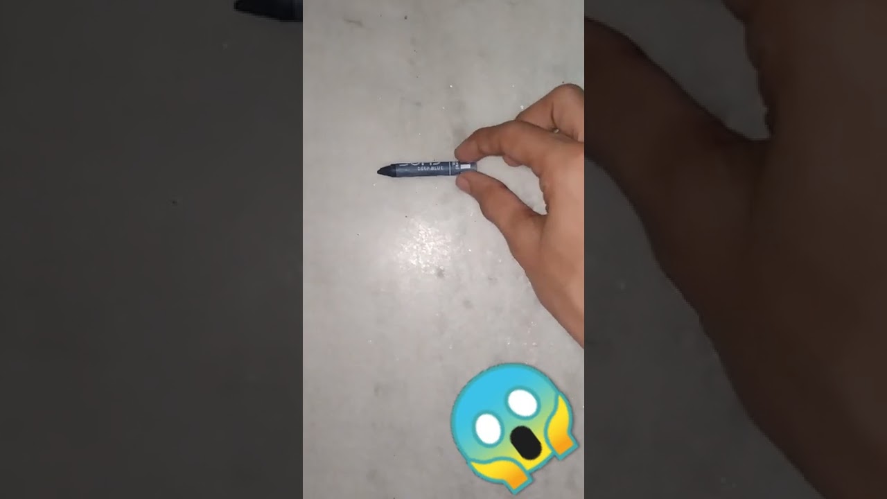 How to pick-up a deep blue wax crayon😱 