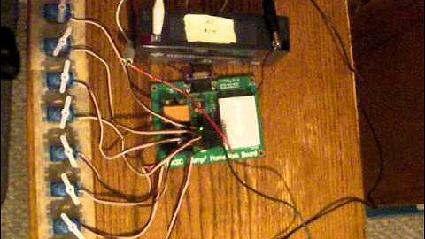 BASIC Stamp 2 Drives 8 Servos