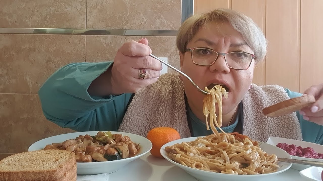 МУКБАНГ🍽 СОБЛАЗНИЛА СОТРУДНИКА. ТОЛЬКА РАЗМЕР НЕ ПОШЁЛ. MUKBANG💥seduced an employeehow to get rid of