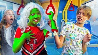 24 Horas Me Convierto En Zombi Ksyusha Estudia En La Escuela Zombie