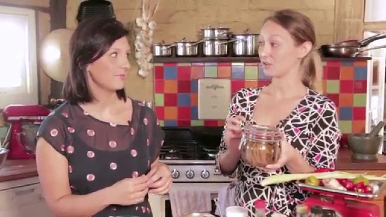 Ep 8: How to Stock a Healthy Whole Food Pantry with Heidi Sze - YouTube