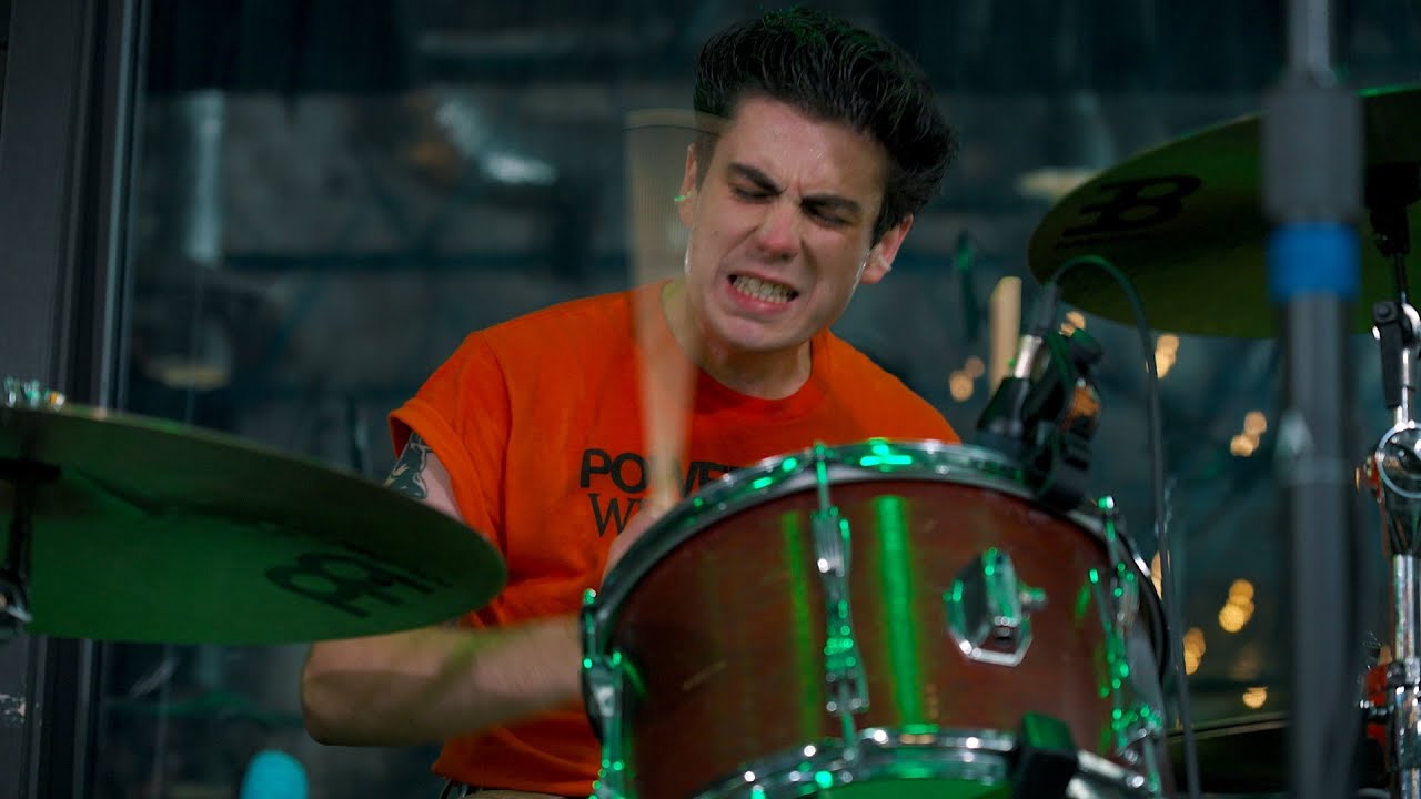 Watch Frankie and the Witch Fingers - Sidewalk (Live on KEXP) on YouTube Watch Frankie and the Witch Fingers - Sidewalk (Live on KEXP) on YouTube