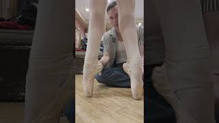 Trying new things #pointeshoes #ballet