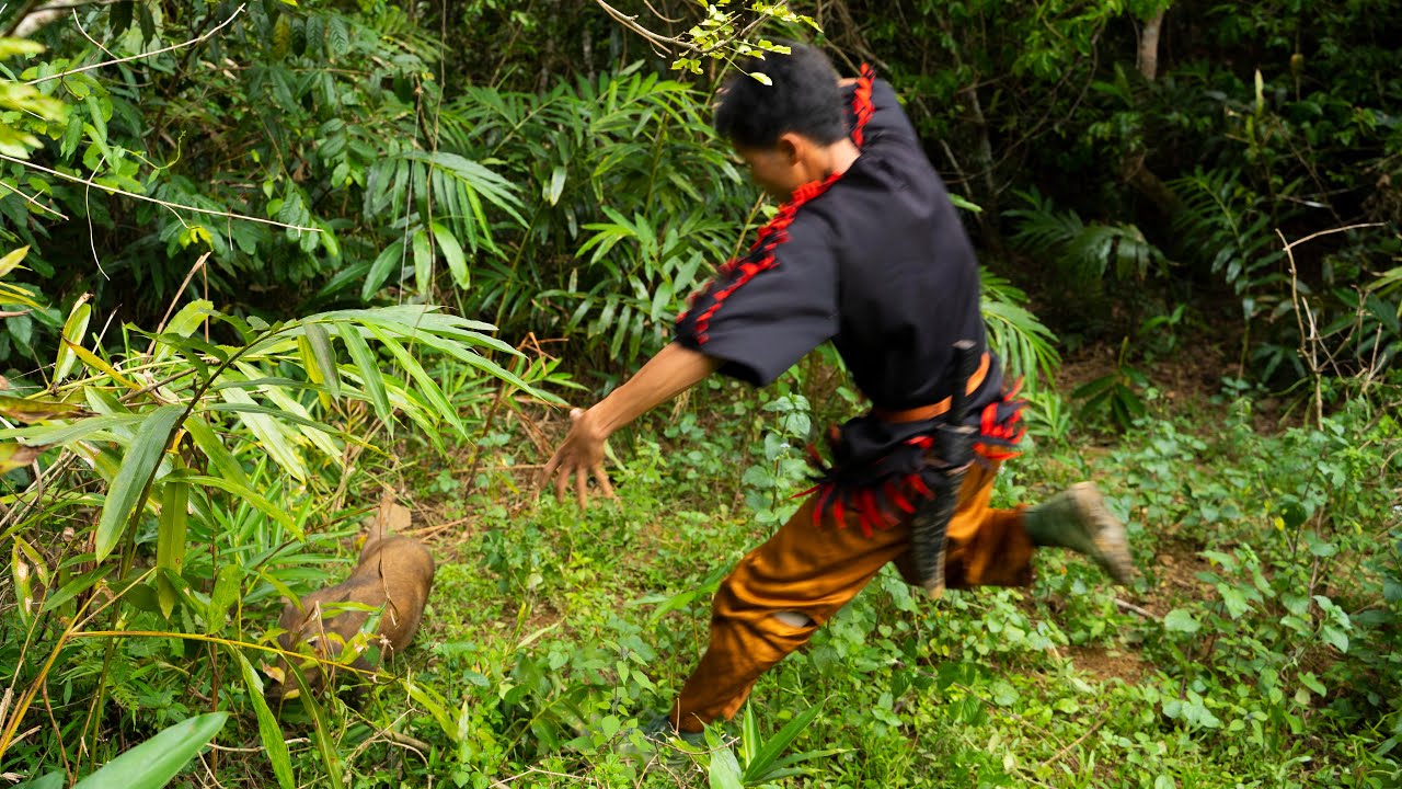 #14 Primitive Technology: Build shelter, Set traps, Set a Boar Trap