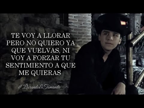 (LETRA) LLORANDO Y TOMANDO - Christian Nodal (Lyric Video)