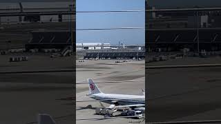 United 777-200ER from Newark