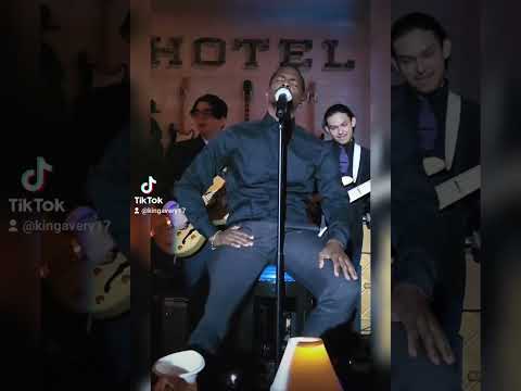 "Push Me Away" Michael Jackson Cover live from Beverly Hills (snippet)