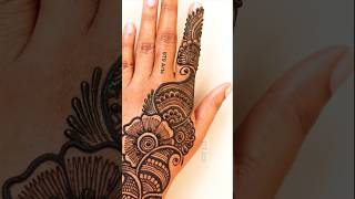 Latest Arabic Backhand Mehndi Design Easy Mehandi