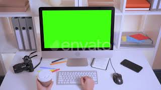 Computer green screen