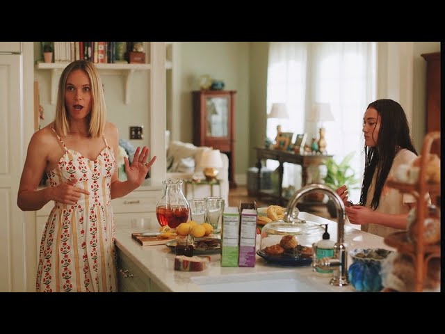 The Summer I turned Pretty • Susannah can’t believe how gorgeous Belly became ( S1 Ep1 ) class=