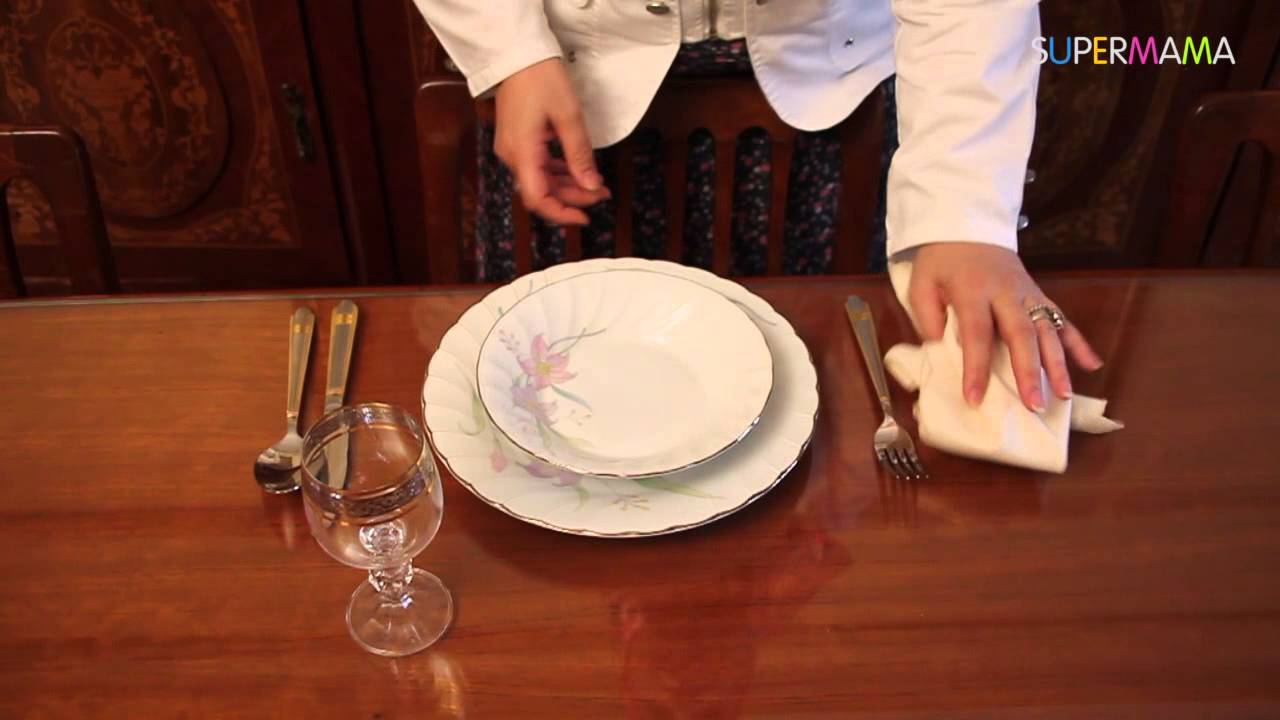 إتيكيت التعامل مع فوطة السفرة أثناء العزومة