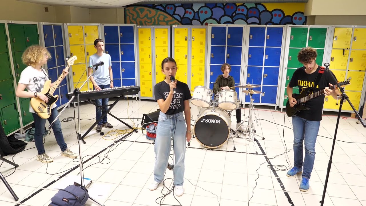 Concert du groupe Absurd but we remember YouTube