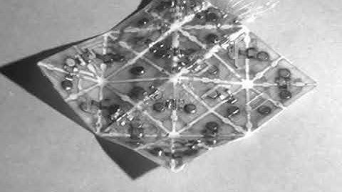 Shape-shifting robots