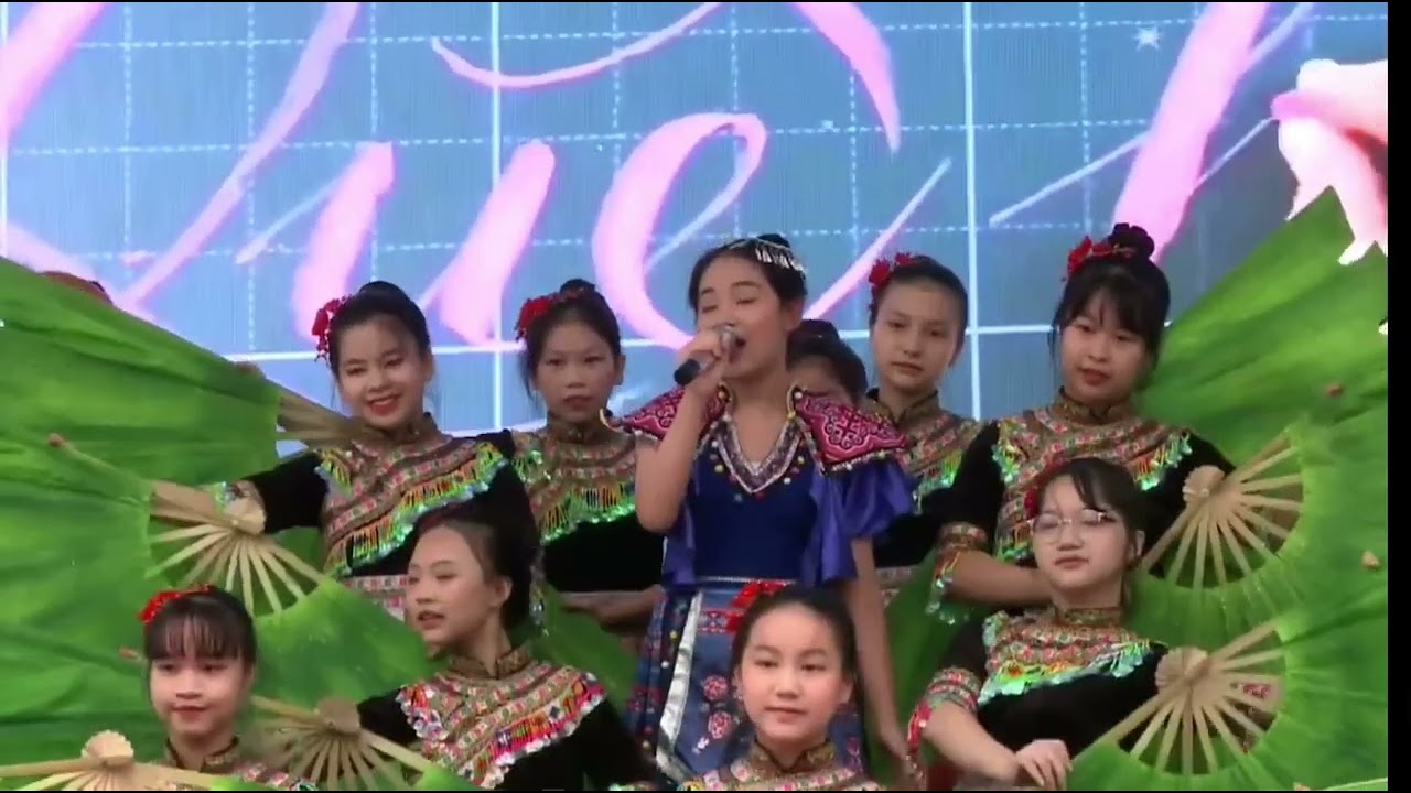 Mashup Niềm vui của em-Bài học đầu tiên| HaAnhThevoicekids|NguyenHaAnhOfficial