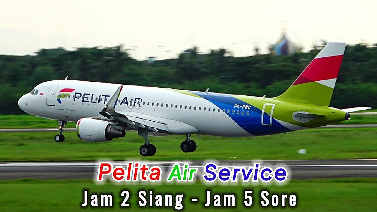 Крутые самолеты взлетают и приземляются Взлетно-посадочная полоса 25L Аэропорт Сукарно-Хатта CGK