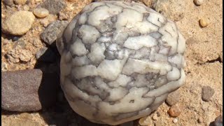 بحث مخصص عن احجار الخرز او العقيق الخرزي الابيض