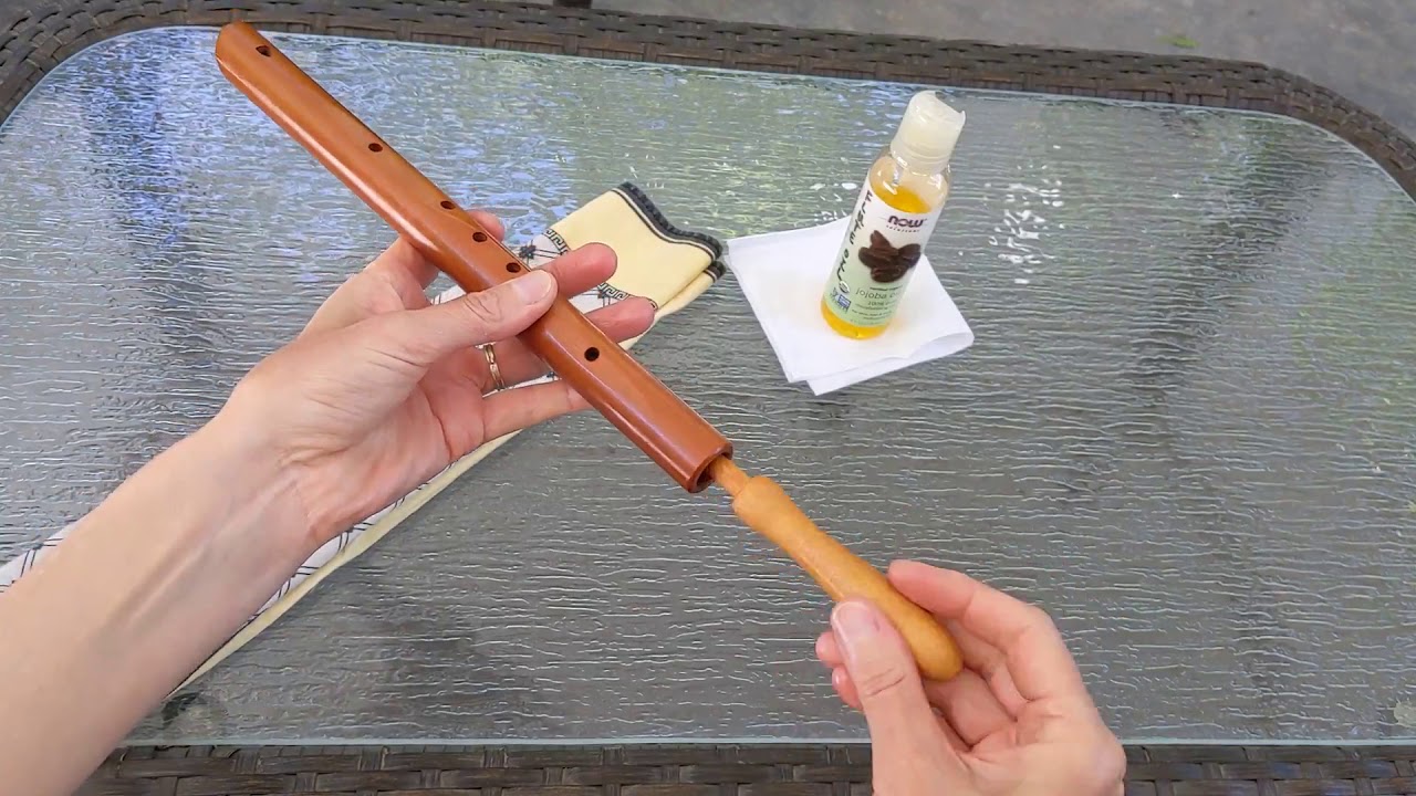 Oiling a Choroi Flute & Left Hand Finger Placement