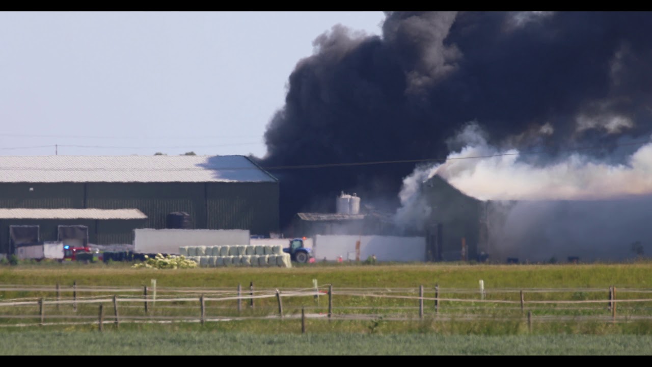 Corkers Crisp Factory Fire May 2020 - YouTube