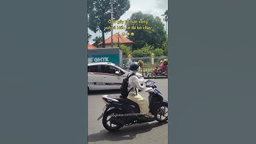 Ô tô gây tai nạn xong vứt cả biển số để bỏ chạy 😂 #giaothong #vanhoagiaothong #luatgiaothong