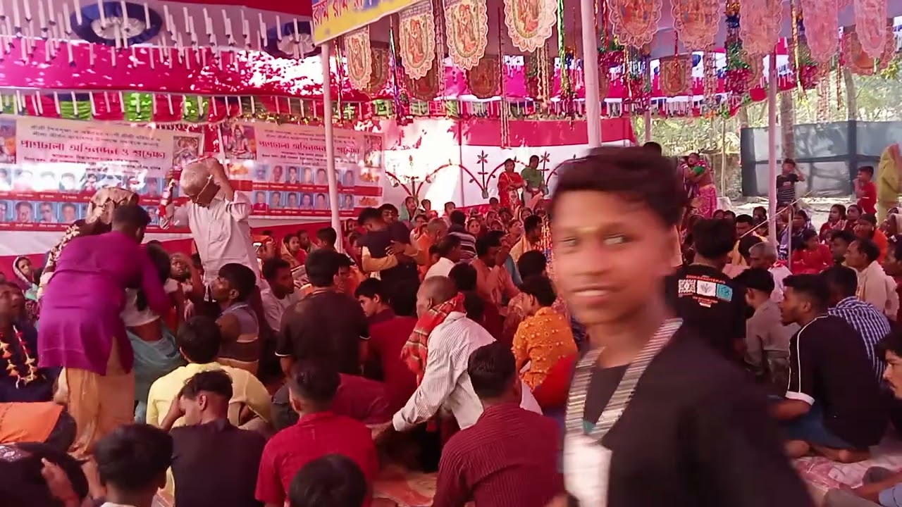 প্রকাশ চন্দ্র সরকার-০১৭৪৮৬৮৬৩৬২-আগনা পূন্যা কীর্ত্তনে গুরু বন্দনায়  ভক্তগন প্রেম বন্যায় ভেসে যাচ্ছেন