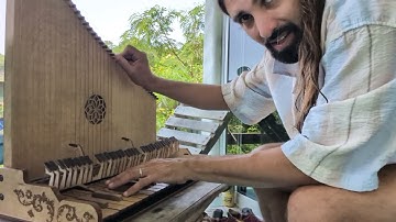 Infinite Tuning I: Endless 5th Harmonic (Microtonality and Just Intonation Tutorial)