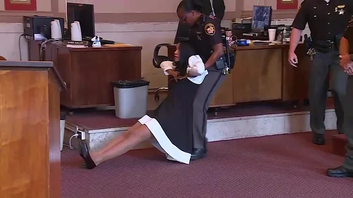 Former Judge Tracie Hunter dragged out of the cour...
