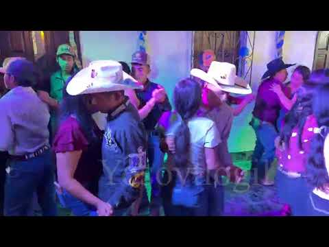 Así son las fiestas en Chiquimula Guatemala el baile no puede faltar 