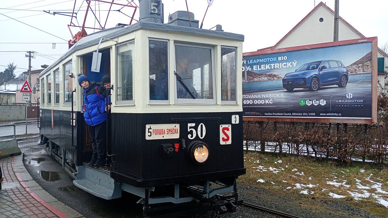 Vyhlídkové jízdy - 40 let ukončení provozu dvounápravových tramvají 