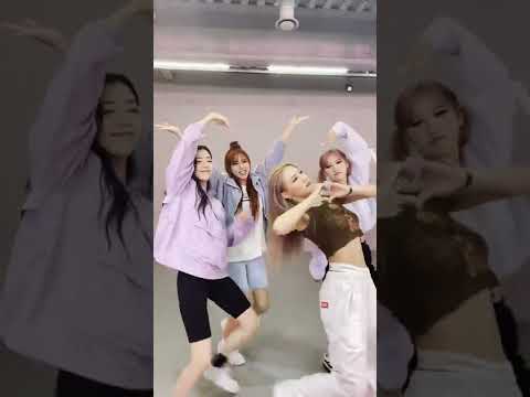 퍼플키스(PURPLE KISS) Nerdy 행진🫶🏻 #Ok_Im_nerdy_🤓 #Nerdy_challenge #원밀리언 #1MILLION #Juhwi