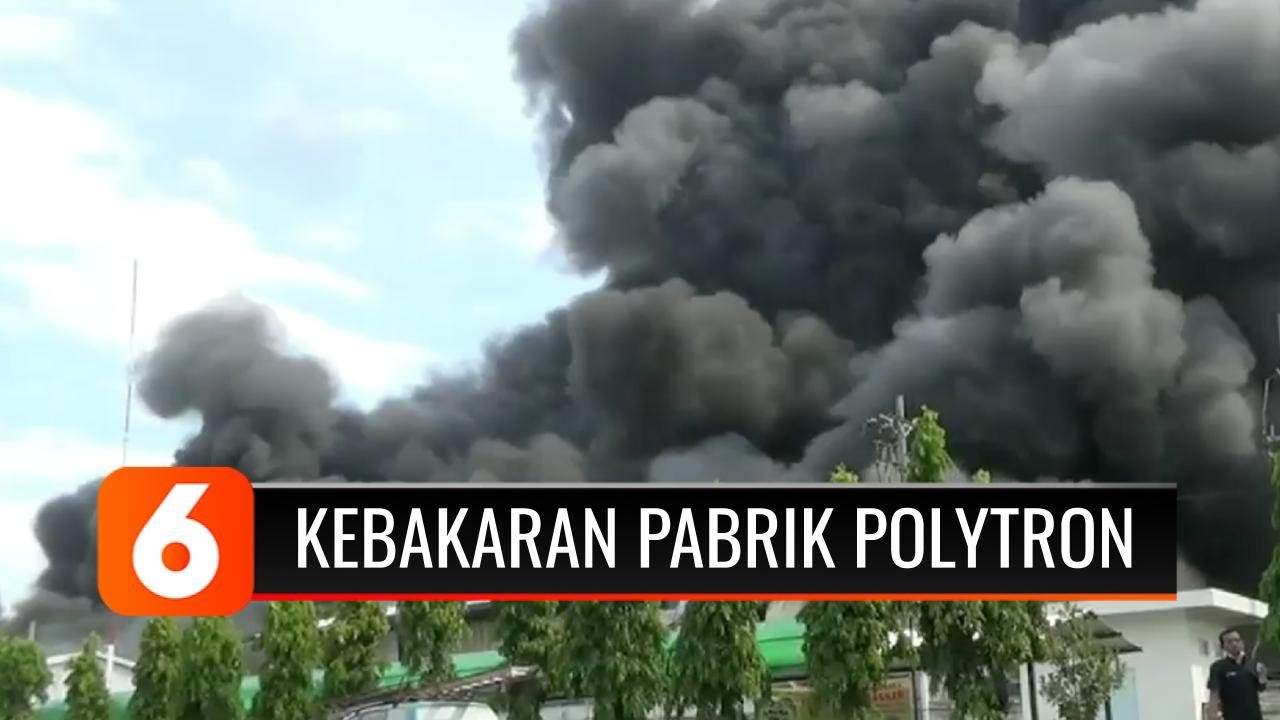 Kebakaran Hebat Gudang Pabrik Polytron di Demak, Petugas Damkar Malah Dirawat saat Padamkan Api