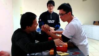 C級怡先 VS A級鋼鐵全 左手 二 20140126 台中 比腕力 鉄腕