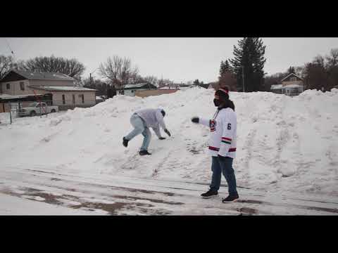 It snowed 10 feet beside my house