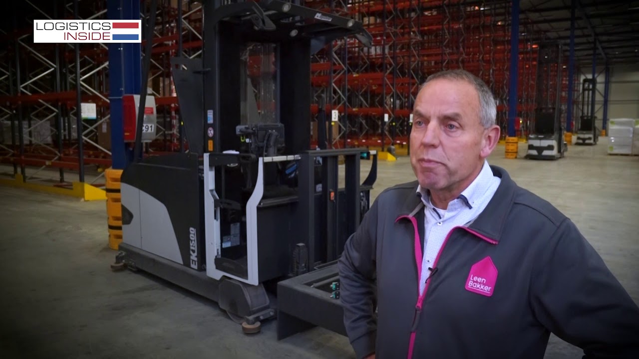 Leen Bakker verruilt kranen voor smallegangentrucks