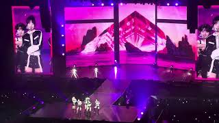 Love Dive - IVE - Bangkok Thailand World Tour 27.01.2024 live Concert Fancam