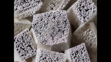 Zoom | Sugar Cubes | Zoom Out | Macro