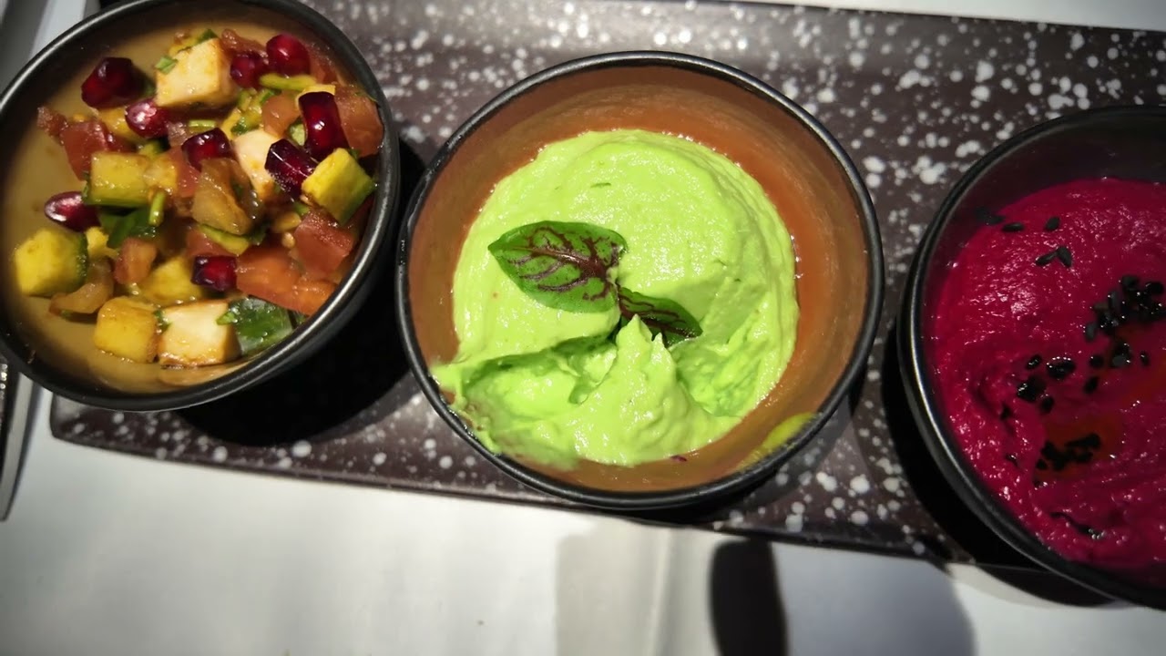 So this is the WORLD's Best Business Class (Qatar Airways QSuite)