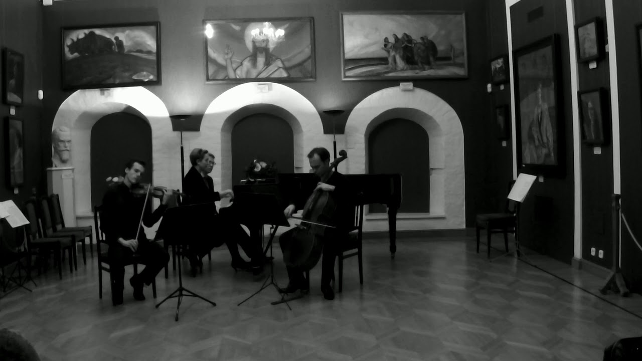Tchaikovsky The Seasons: January "By the Fireside", op. 37 - YouTube