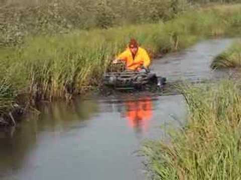 grizzly700 in the water