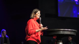 Prayer for Graduates CFNI | Fall 2020 (Laura Souguellis) 🇺🇸