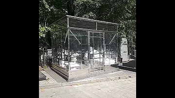 Самый дорогой памятник на Ваганьковском кладбище