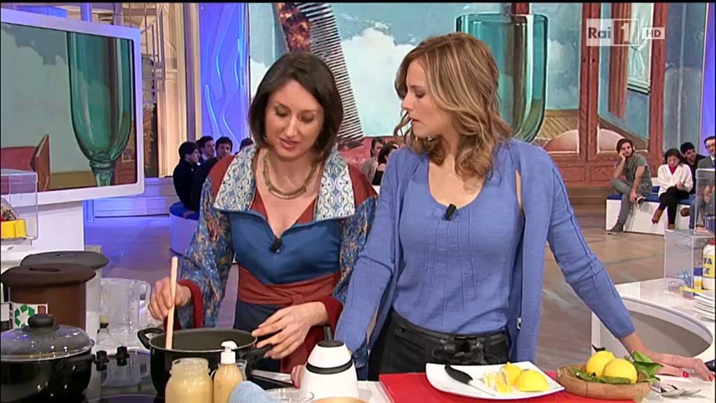 Detersivi piatti + brillantante lavastoviglie -autoproduzione e decrescita felice-Lucia Cuffaro