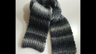 Dikke grijze mannensjaal breien op een loombord makkelijk en voor beginners