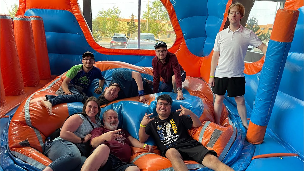 Launchpad Trampoline Park… - YouTube