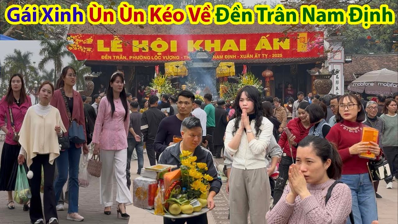 Đền Trần Nam Định Nhộn Nhịp Chưa Trừng Thấy