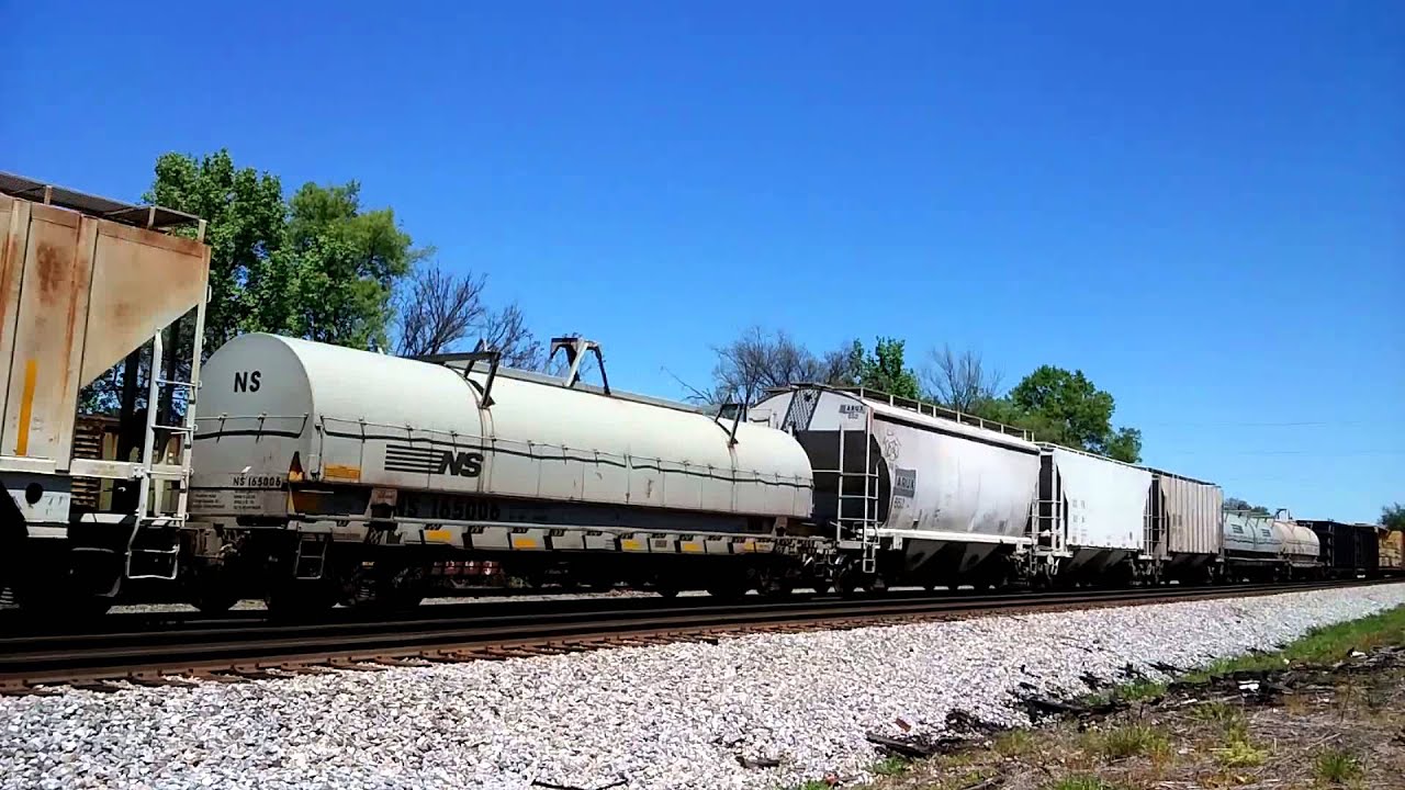 ns a21 with ns 3537 south bound