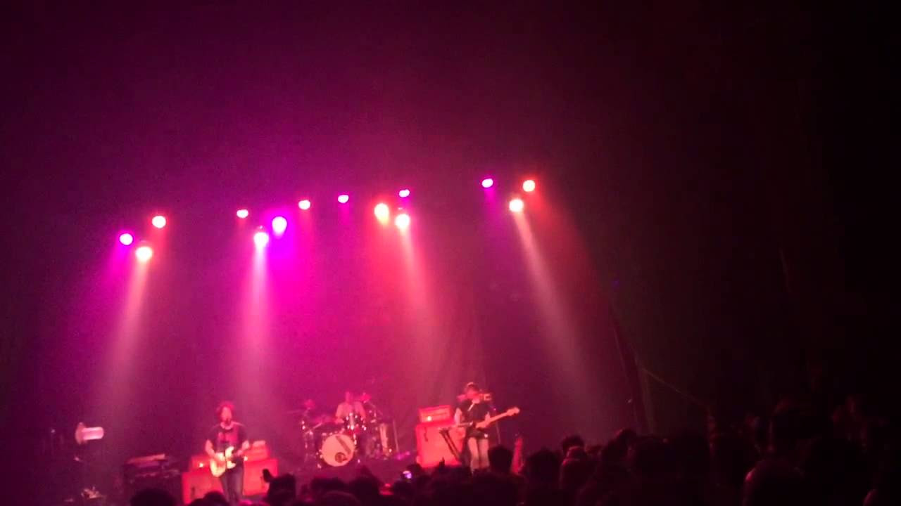Emoticons (Live) - The Wombats