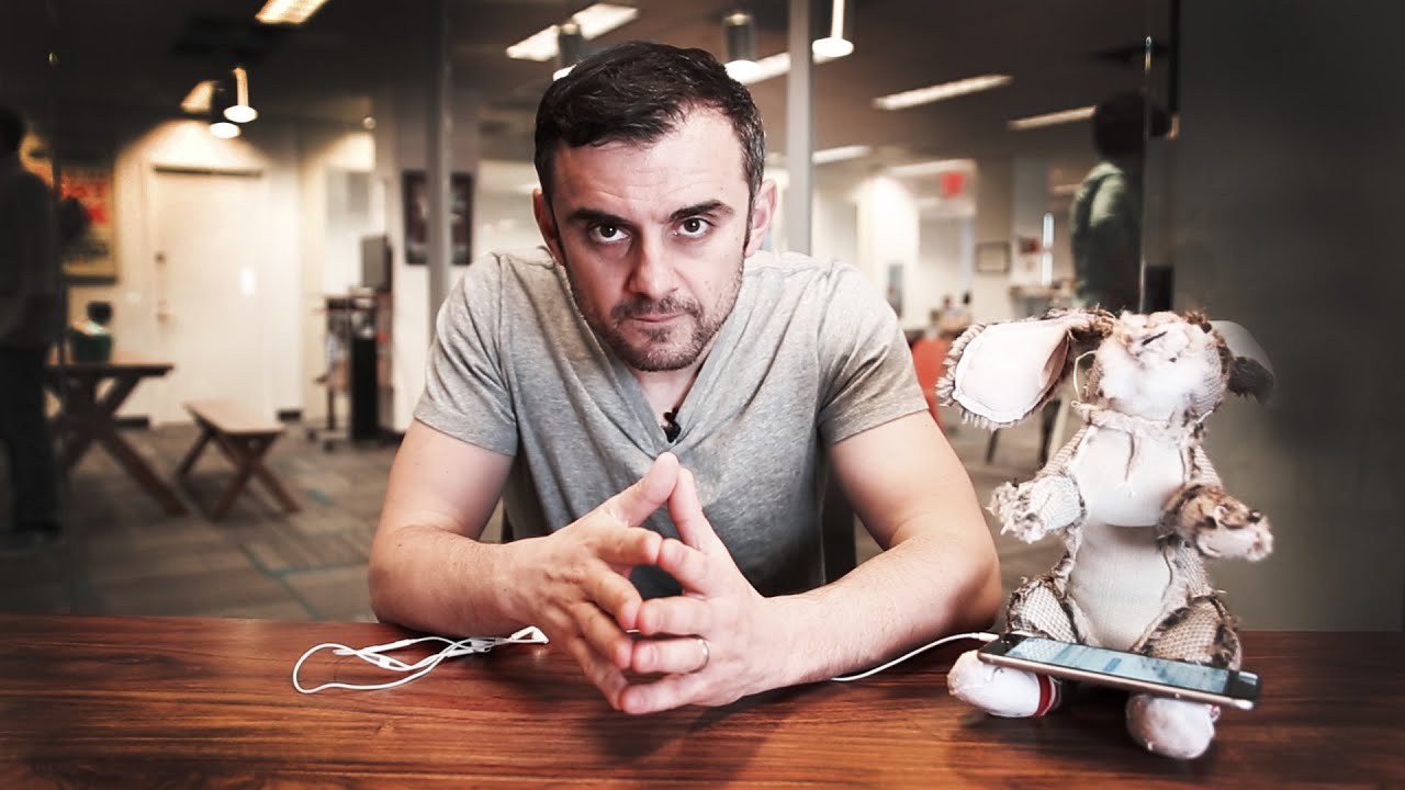 #AskGaryVee Episode 93: Victories, Mother's Day, & Location, Location, Location
