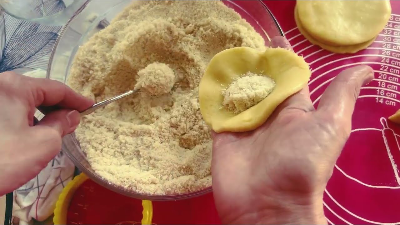 Azerbaycanin milli sirniyyati.Sekerbura.boyatlamayan,naxisi itmeyen sekerbura.Шекербура