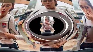 Saking..Asyik ngaca perempuan ini gak sadar aksi nya ketahuan!!!