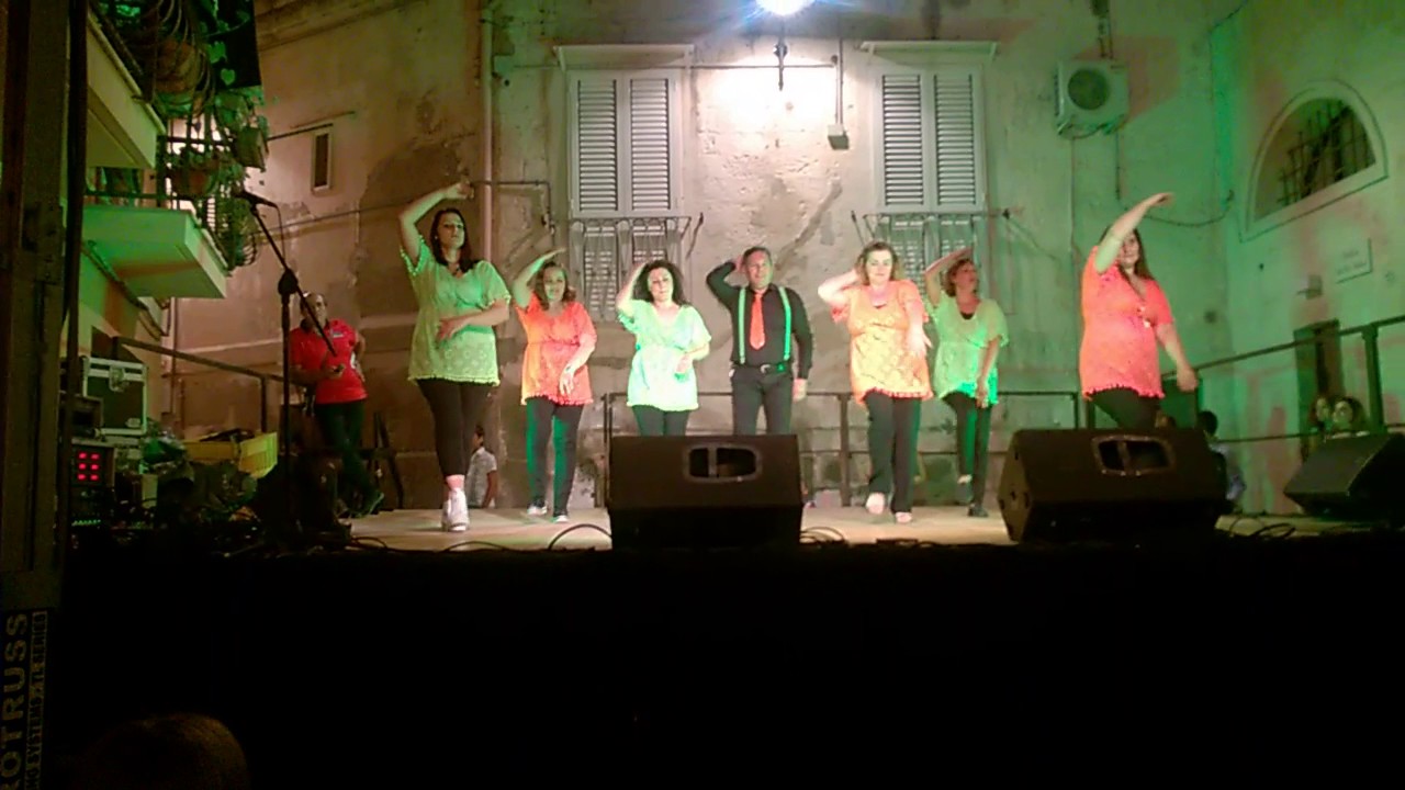 voglio ballare con te ballo di gruppo baby k YouTube